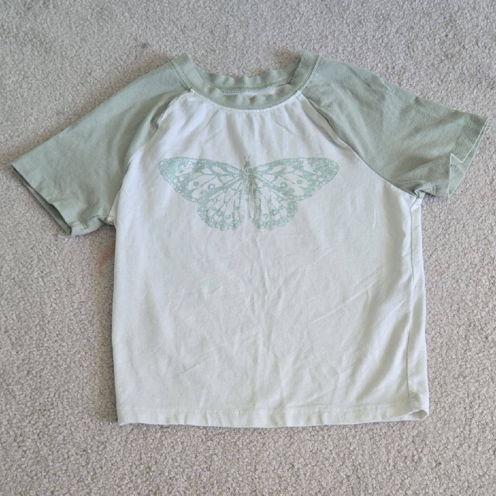 ☆ Hollister Cropped Butterfly Tee ☆